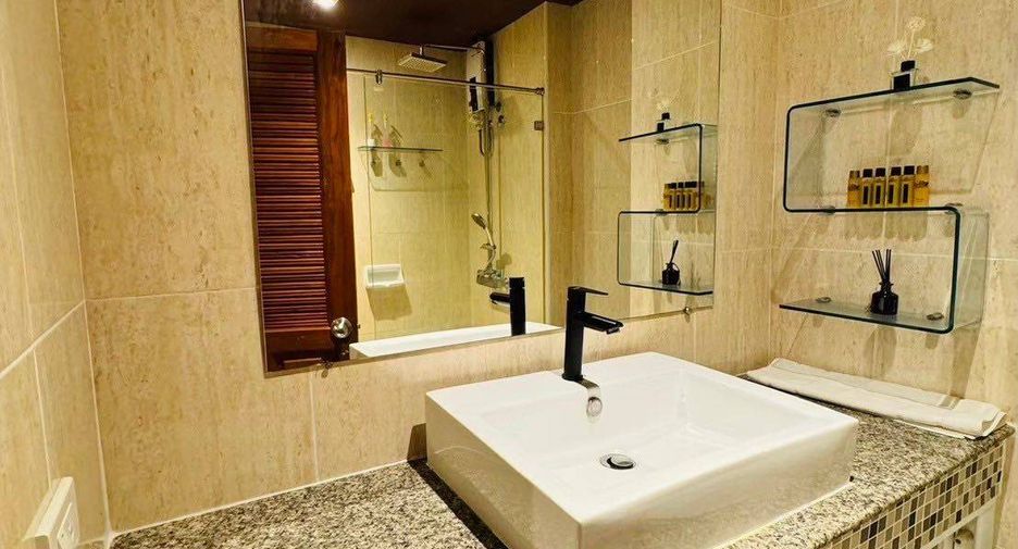For sale 1 bed condo in Pratumnak, Pattaya