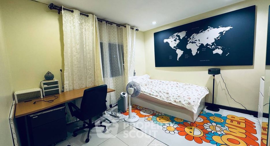 For sale 3 bedrooms condo in Sathon, Bangkok