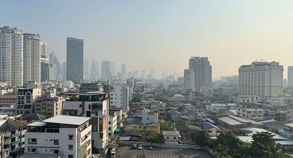 For sale 3 bedrooms condo in Sathon, Bangkok