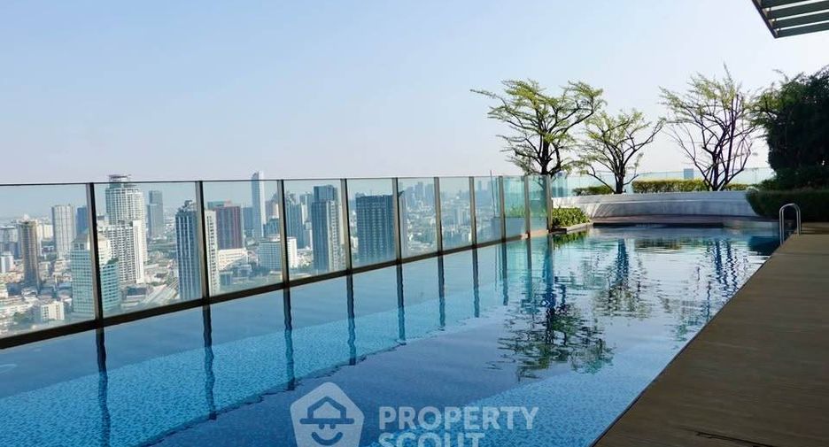 For sale 2 bedrooms condo in Khlong Toei, Bangkok