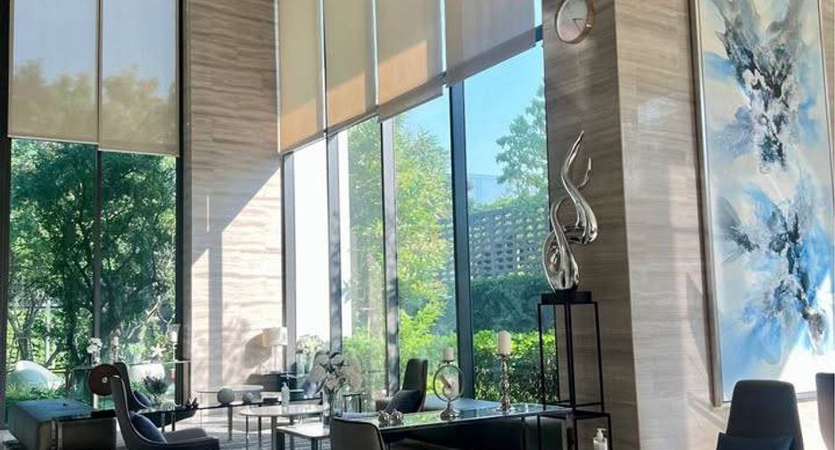 For sale 2 bedrooms condo in Khlong Toei, Bangkok