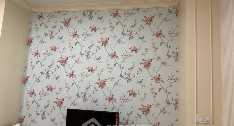 For sale 2 bedrooms condo in Huai Khwang, Bangkok
