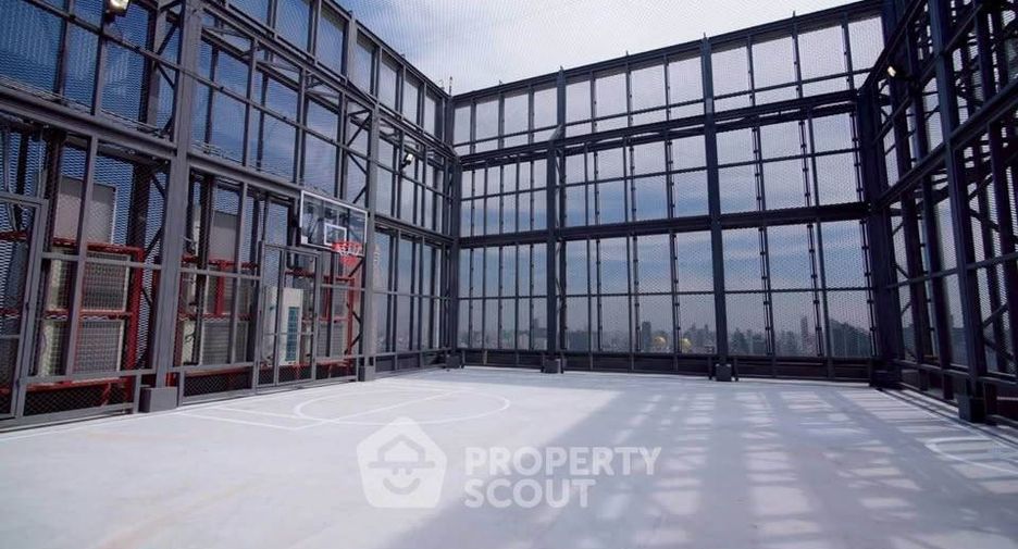 For sale 1 bed condo in Pathum Wan, Bangkok