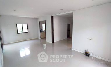For sale 3 bedrooms house in Lat Krabang, Bangkok