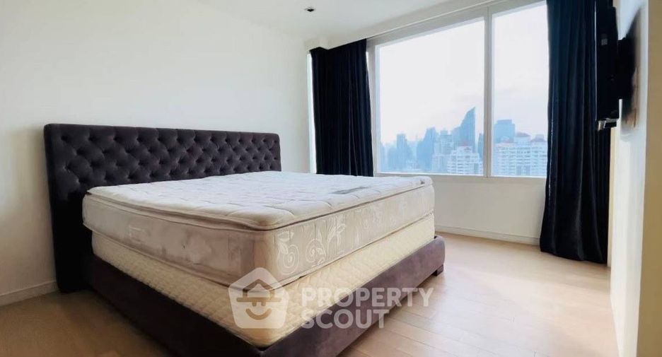For sale 2 bedrooms condo in Watthana, Bangkok