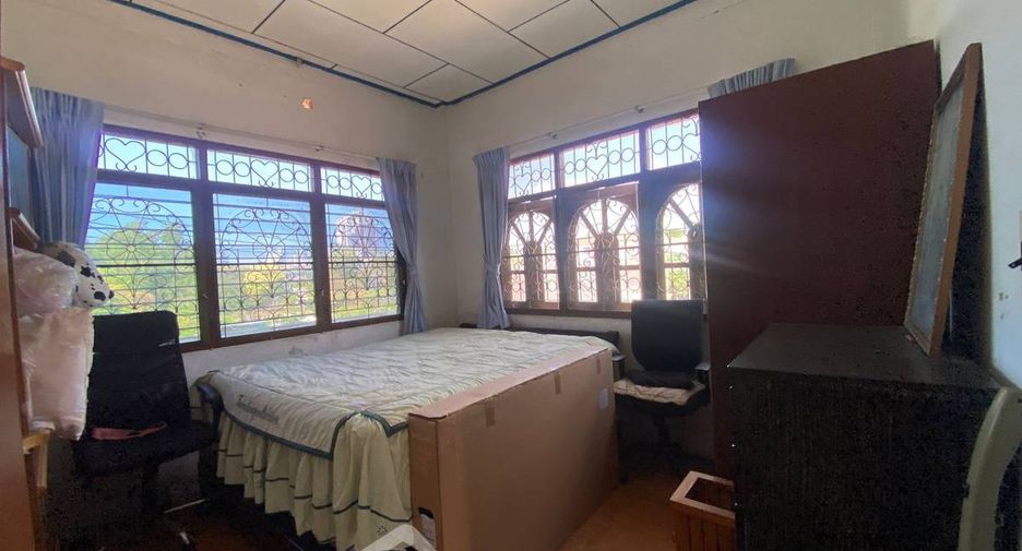 For sale 5 bedrooms house in Bang Lamung, Chonburi