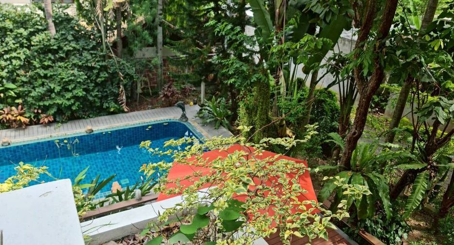 À vendre 6 chambres villa à Sattahip, Chonburi