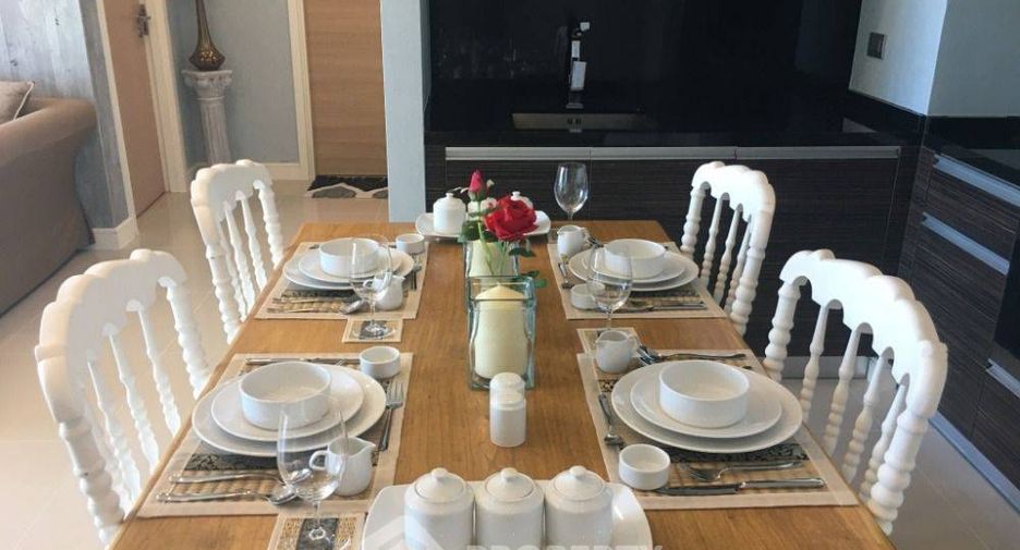 À vendre 2 chambres condo à Jomtien, Pattaya