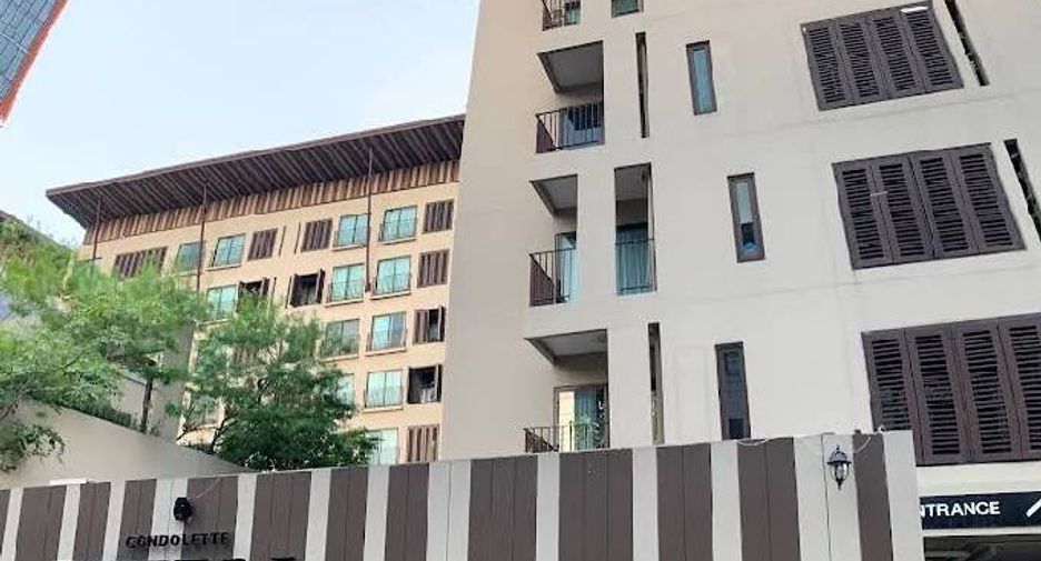 For sale 2 bedrooms condo in Khlong Toei, Bangkok