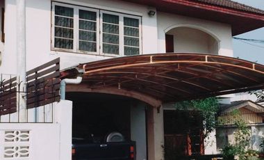 For sale 5 bedrooms townhouse in Chatuchak, Bangkok