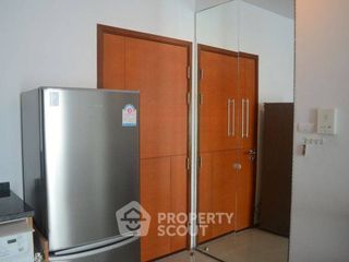 Продажа 1 кровать кондо в Кхлонг Сан, Бангкок