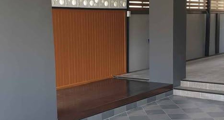 For sale 3 bedrooms house in Mueang Chon Buri, Chonburi
