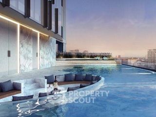 Condo en venta de 3 habitaciones en Phra Khanong, Bangkok