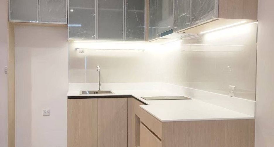 For sale 1 bed condo in Watthana, Bangkok