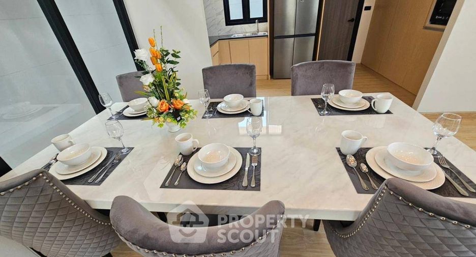 For sale 4 bedrooms house in South Pattaya, Pattaya