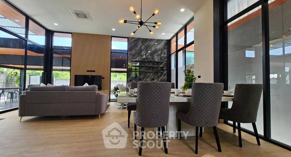 For sale 4 bedrooms house in South Pattaya, Pattaya