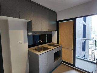Wohnung zum Kauf mit 1 Zimmer in Phra Khanong, Bangkok