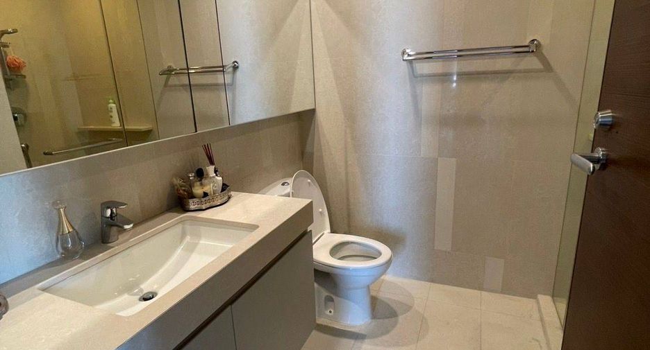 For sale 2 bedrooms condo in Watthana, Bangkok