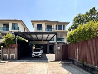 For sale 5 bedrooms house in Don Mueang, Bangkok