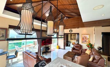 Condo en venta de 3 habitaciones en Pratumnak, Pattaya
