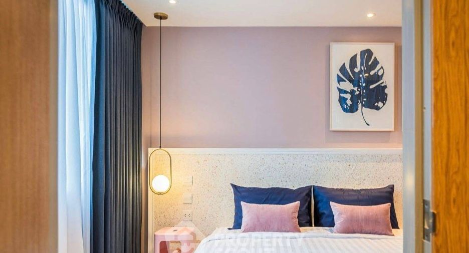 For sale 2 bedrooms condo in Khlong Toei, Bangkok