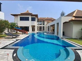 For sale 7 bedrooms villa in Bang Lamung, Chonburi