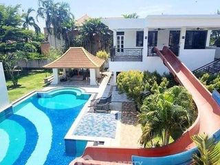 For sale 7 bedrooms villa in Bang Lamung, Chonburi