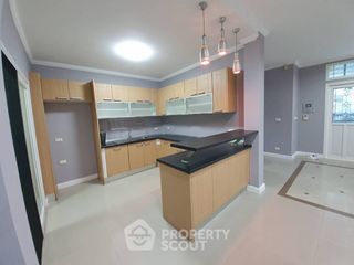 For sale 3 bedrooms house in Bueng Kum, Bangkok