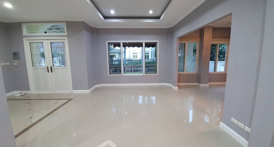 Haus zum Kauf mit 3 Zimmer in Bueng Kum, Bangkok