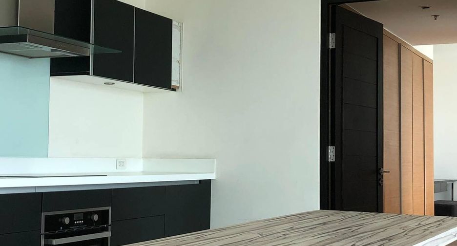 For sale 2 bedrooms condo in Watthana, Bangkok