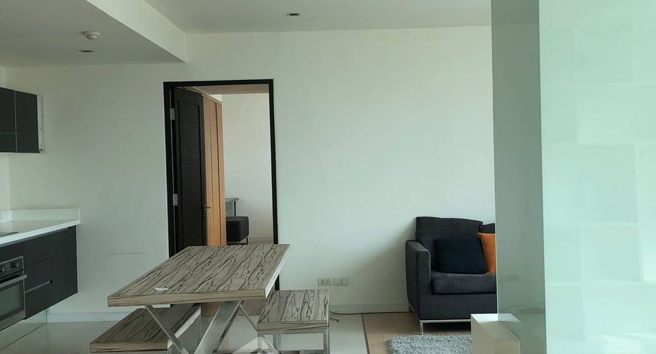 For sale 2 bedrooms condo in Watthana, Bangkok