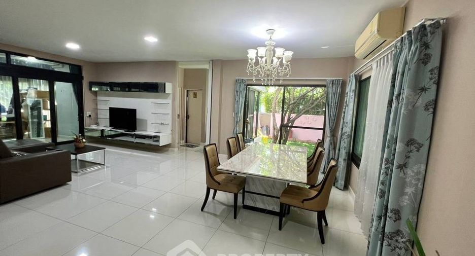 For sale 4 bedrooms house in Bang Kapi, Bangkok
