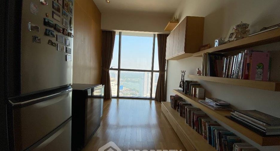 For sale 2 bedrooms condo in Yan Nawa, Bangkok