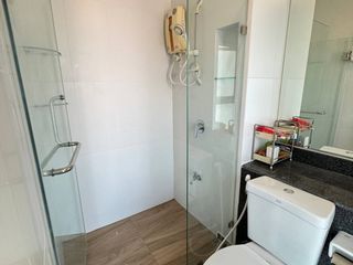 Condo en venta de 2 habitaciones en Thon Buri, Bangkok
