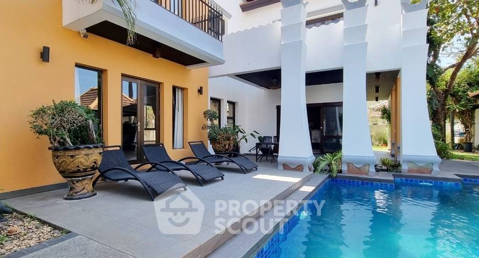 For sale 6 bedrooms villa in East Pattaya, Pattaya