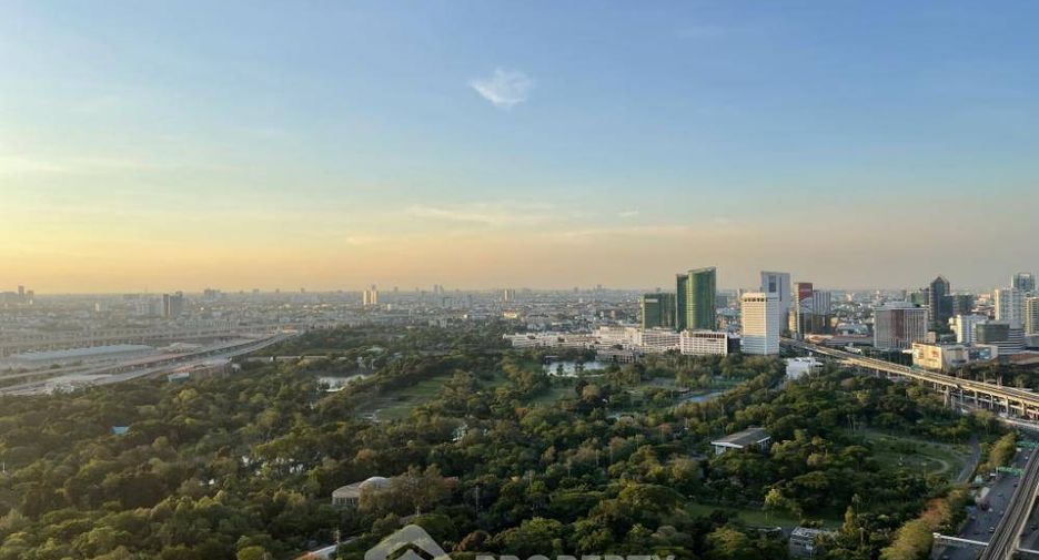 For sale 3 bedrooms condo in Chatuchak, Bangkok