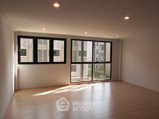 For sale 3 bedrooms townhouse in Yan Nawa, Bangkok