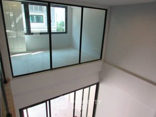 For sale 3 bedrooms townhouse in Yan Nawa, Bangkok