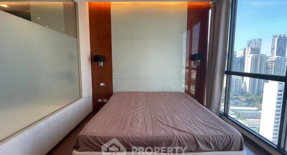 For sale 2 bedrooms condo in Khlong Toei, Bangkok