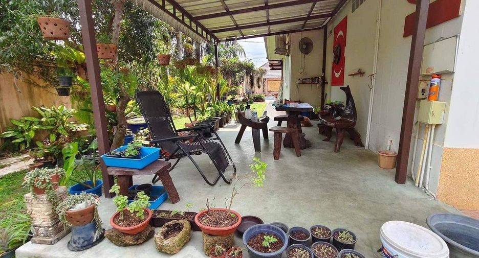 For sale 3 bedrooms villa in East Pattaya, Pattaya