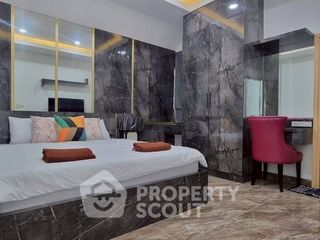 Villa zum Kauf mit 5 Zimmer in Bang Lamung, Chonburi