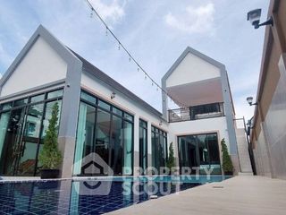 Villa zum Kauf mit 5 Zimmer in Bang Lamung, Chonburi