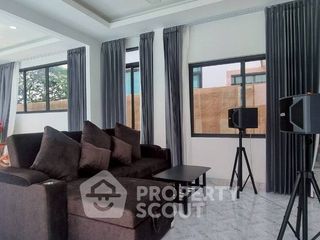 Villa zum Kauf mit 5 Zimmer in Bang Lamung, Chonburi