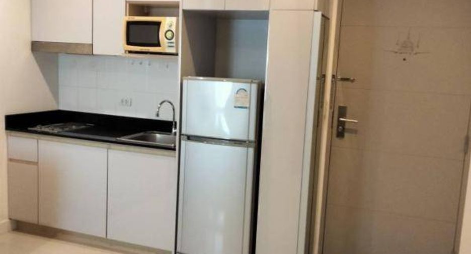For sale 1 bed condo in Phra Khanong, Bangkok