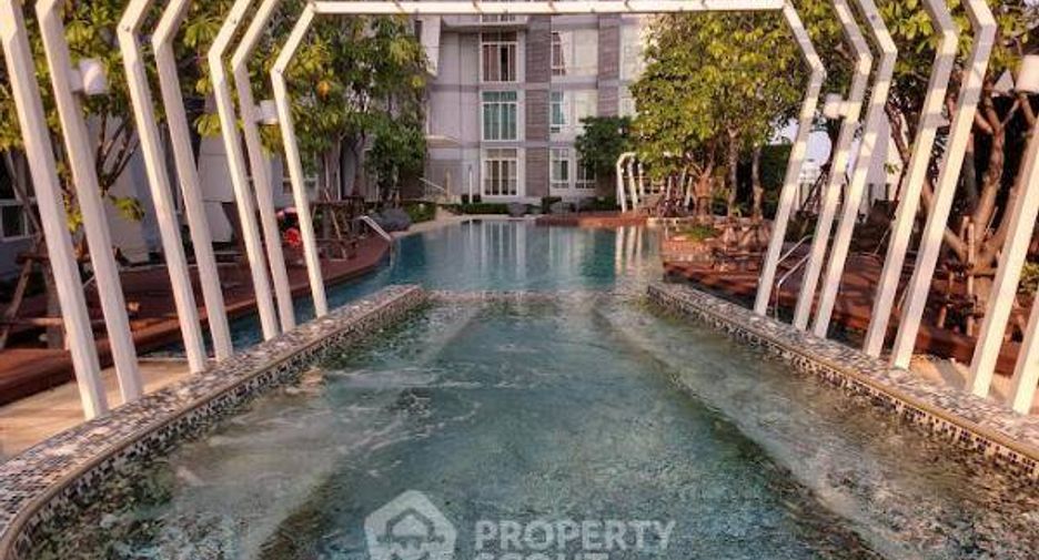 For sale 1 bed condo in Phra Khanong, Bangkok