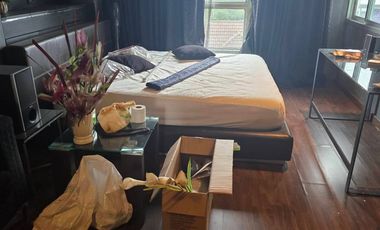 À vendre 1 chambre condo à Huai Khwang, Bangkok