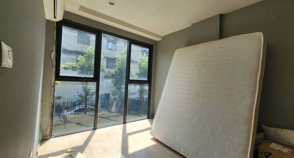 For sale 2 bedrooms condo in Bangkok Noi, Bangkok