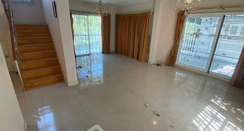 Casa en venta de 4 habitaciones en Khan Na Yao, Bangkok