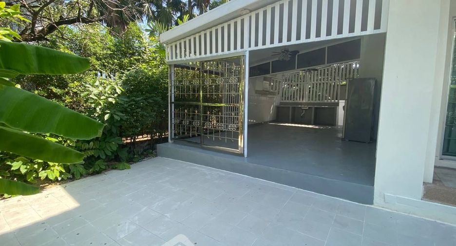 Casa en venta de 4 habitaciones en Khan Na Yao, Bangkok