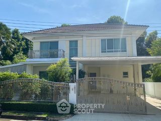 For sale 4 bedrooms house in Khan Na Yao, Bangkok